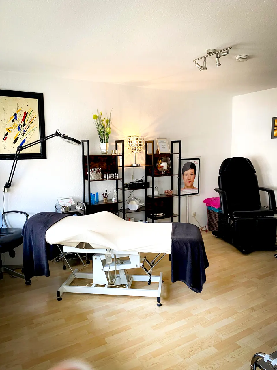 Behandlungsliege im MB Kosmetikstudio